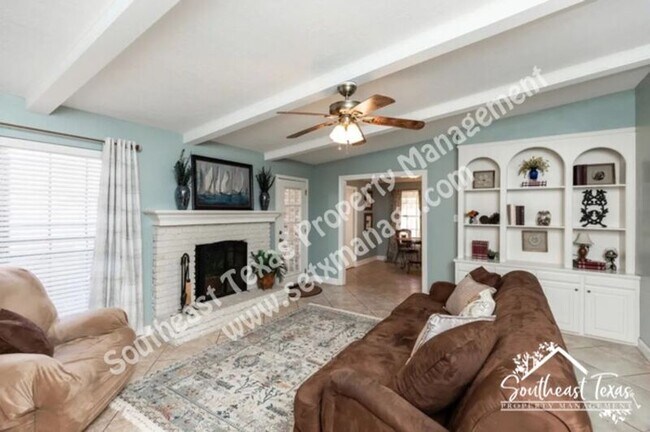 Building Photo - 6030 Zenith St