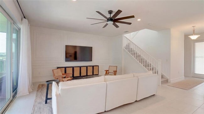 Building Photo - 3338 Great Banyan Way