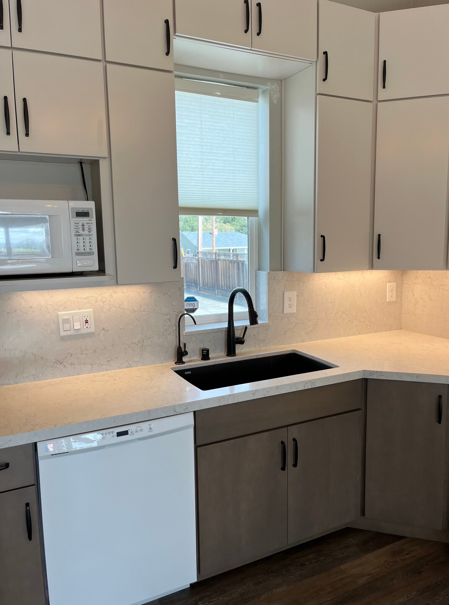 Building Photo - 4833A Proctor Rd