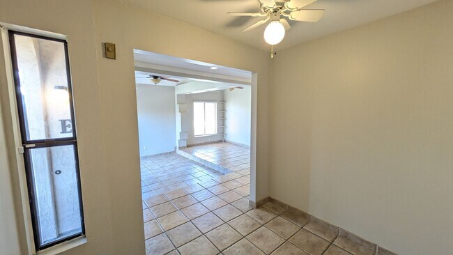 Building Photo - Reduced! Large pets ok! One bed plus office