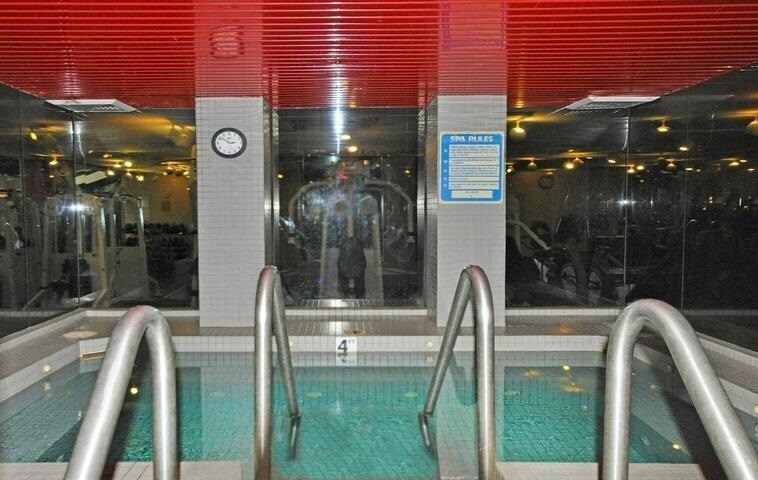 Building Photo - 1530 Key Blvd