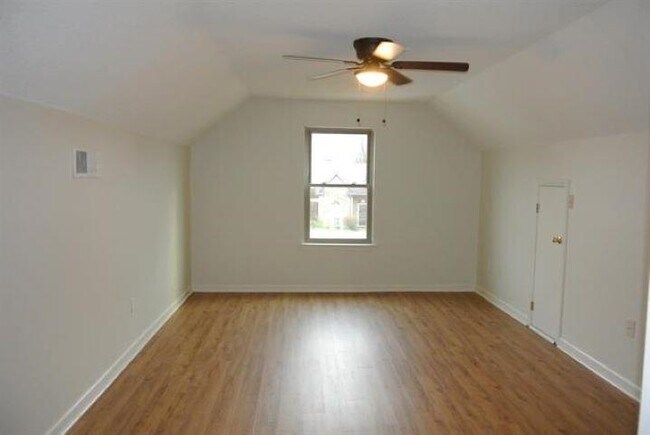 Building Photo - 3753 Oakmoor Ct