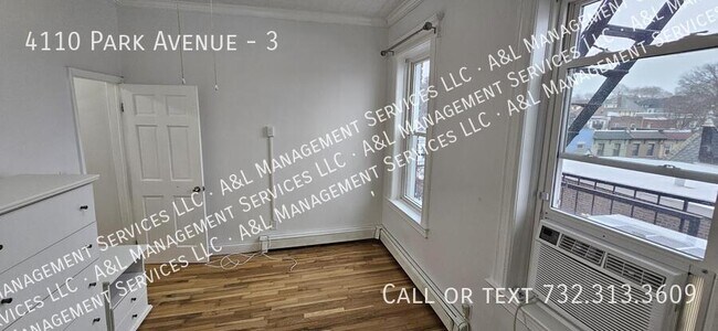 Building Photo - 4110 Park Ave