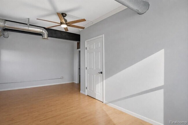 Building Photo - 1104 4th St