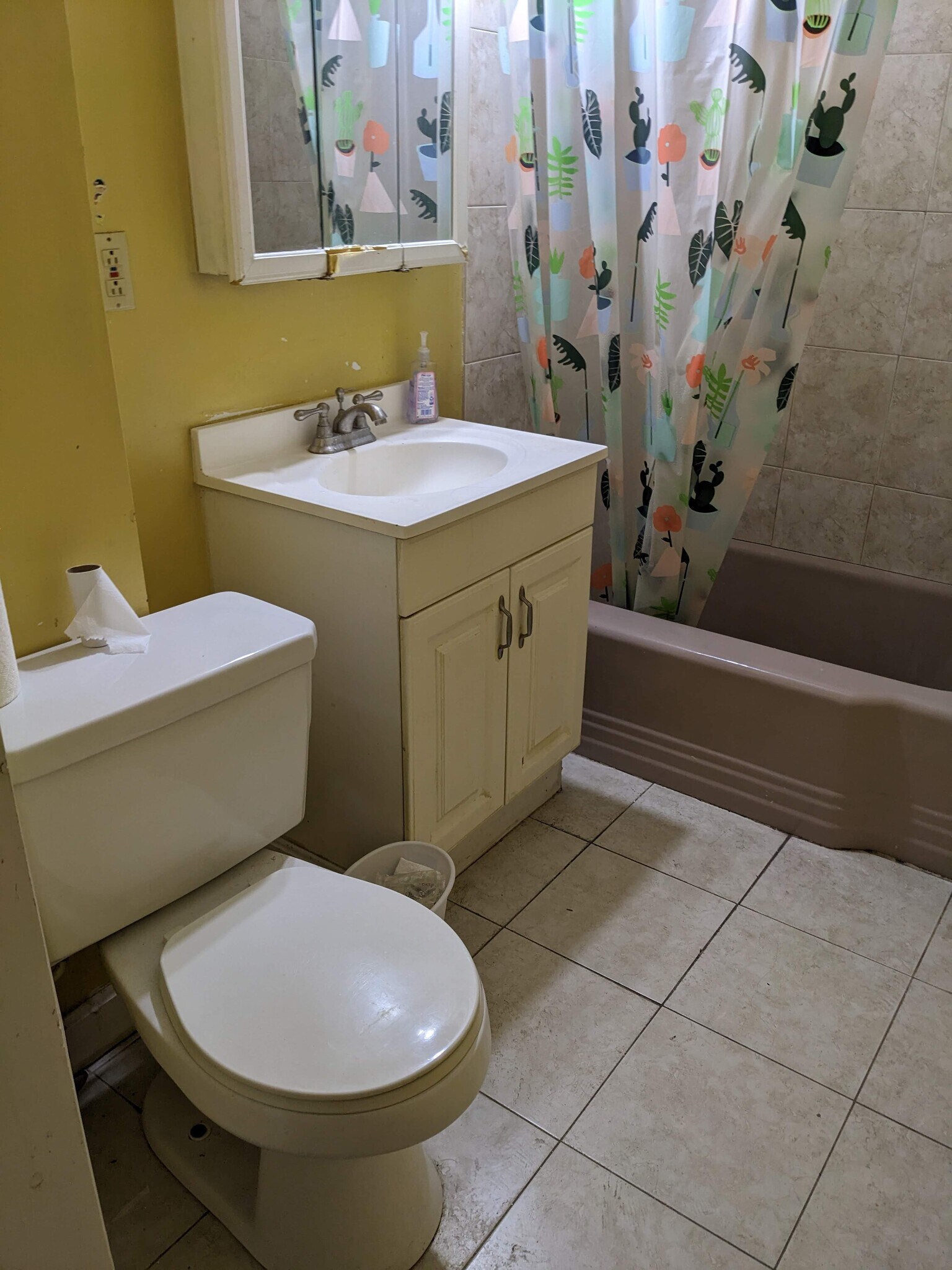 Building Photo - 22 Royal St