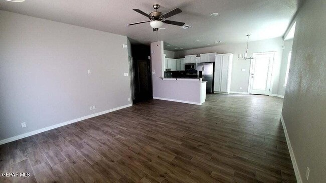 Building Photo - 332 La Puesta Dr