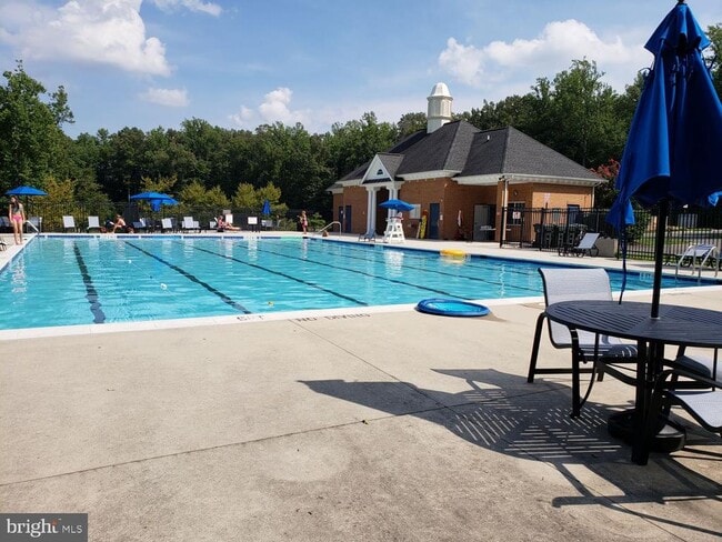 Building Photo - 4619 Beaufont Spring Ct