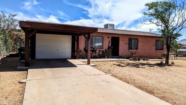 Building Photo - 3853 E Mainyard Pl