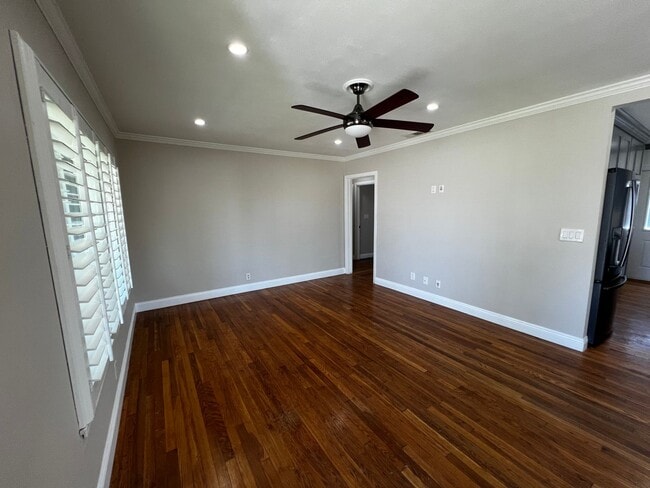 Building Photo - 3 Bed 2 Bath Home For Rent in an Excellent...