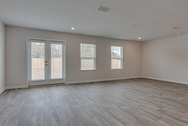 Building Photo - 5797 Guinevere Ln
