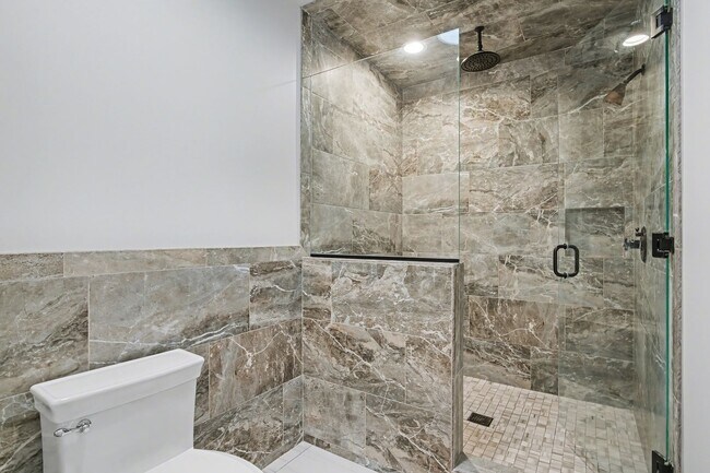 Building Photo - 2450 Queensberry Road • Pasadena 4BR | 3BA |