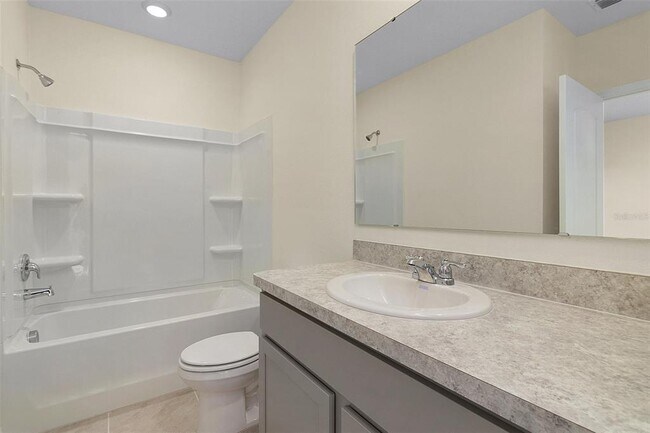 Building Photo - 2206 Tay Wes Dr