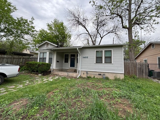 Building Photo - Cherrywood Bungalow for Rent