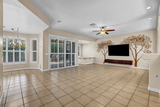 Building Photo - Single Story in Country Club Hills!
