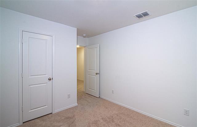 Building Photo - 404 Dewberry St