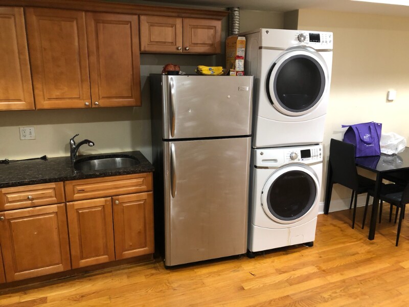 Building Photo - 2329 N Park Ave