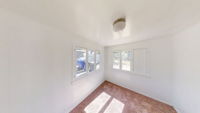 Building Photo - 35030 Ave B