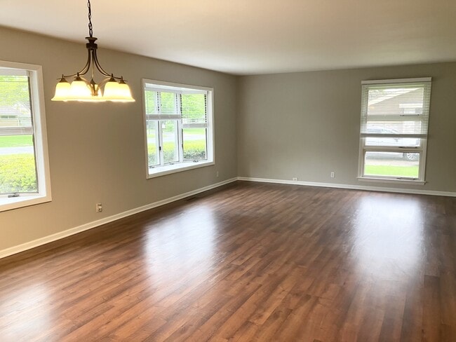 Building Photo - 2980 N Arbor Dr