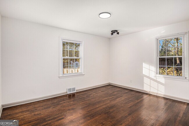 Building Photo - 2105 Fellowship Rd