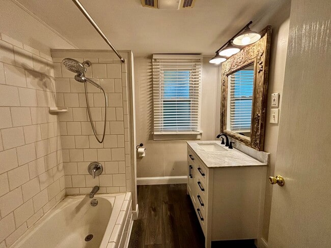 Building Photo - Italian Estates Property Management