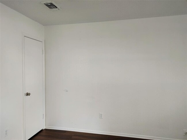 Building Photo - 4222 Bernice St