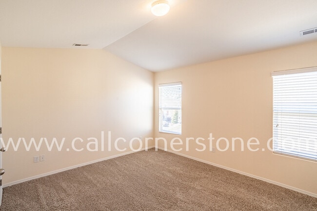Building Photo - 10536 Wells Point