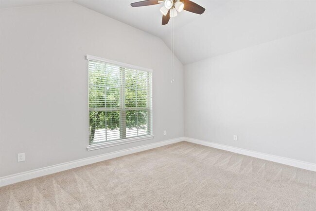 Building Photo - 3604 Mercer Rd