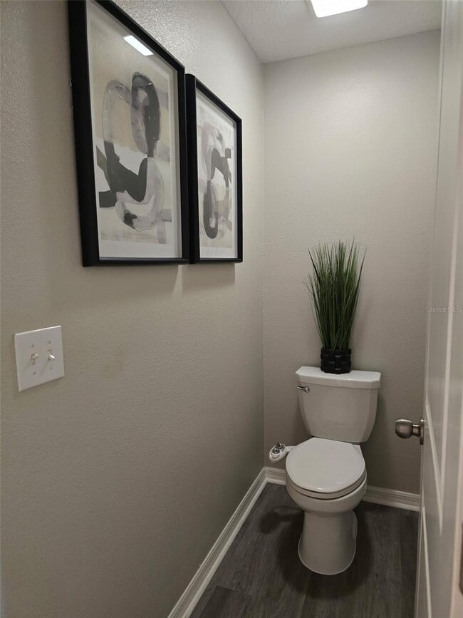 Building Photo - 5213 Dandelion St