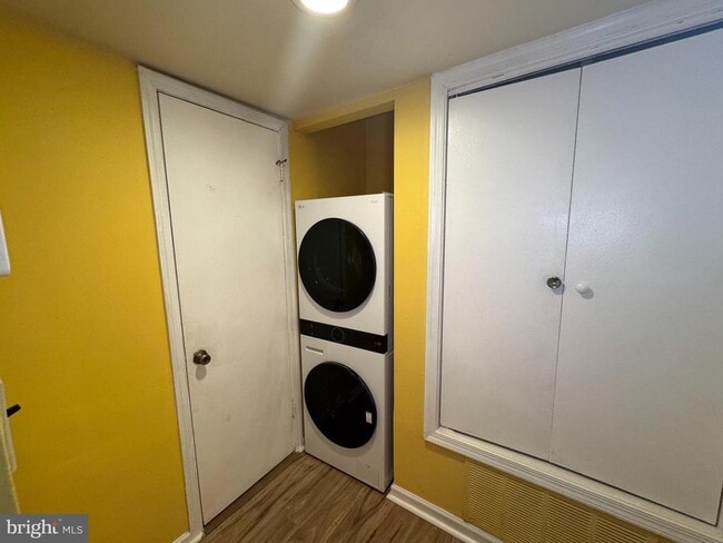 Building Photo - 3812 W St SE