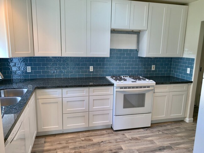 Building Photo - Leucadia Guest Cottage - Unfurnished