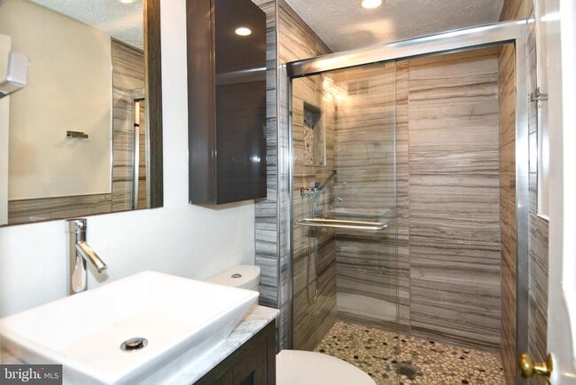 Building Photo - 8844 Mourning Dove Ct