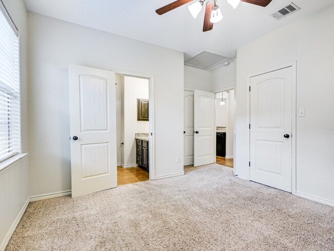 Building Photo - 3312 Airborne Ave