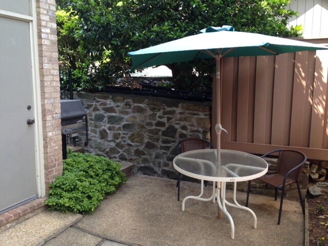 Grill, Patio, & Storage - 7621 Carteret Rd