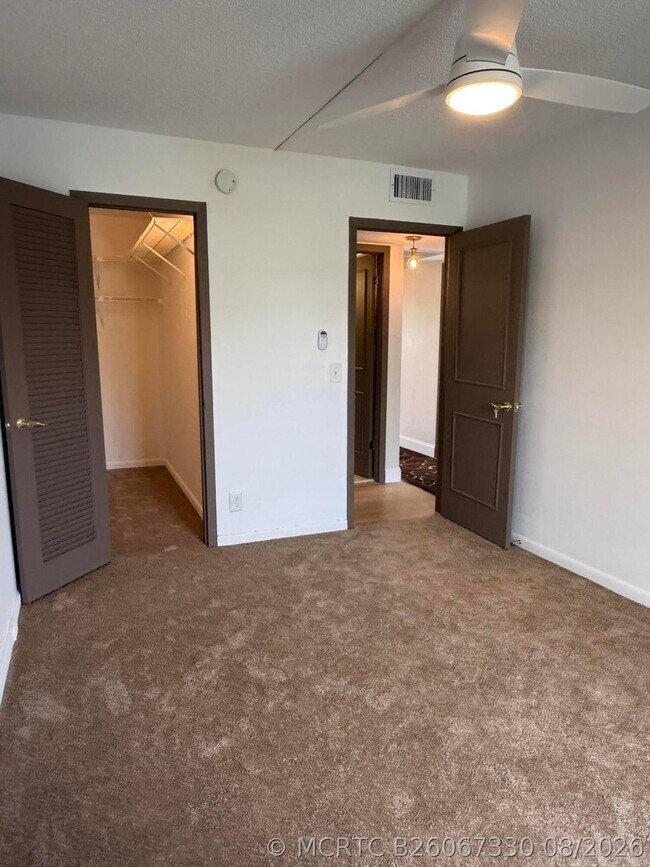 Building Photo - 9774 Glades Rd