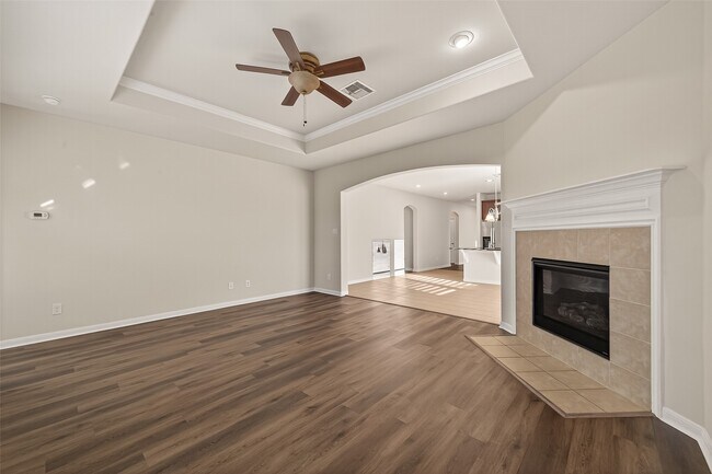 Building Photo - 25354 Holton Ridge Dr