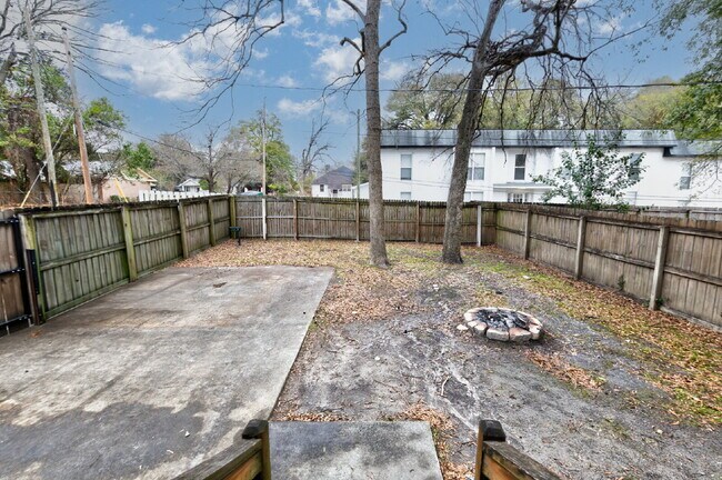 Building Photo - 1601 18th St