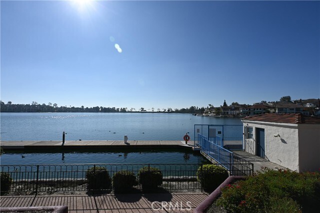 Building Photo - 28132 Via Chocano