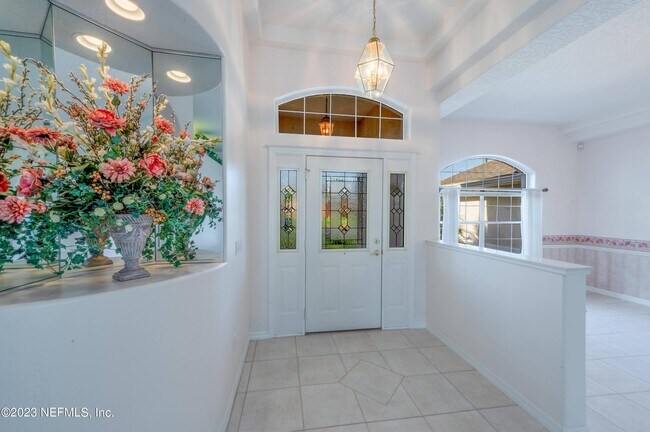 Building Photo - 13 Clear Ct