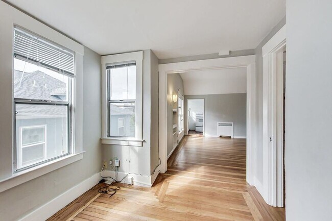 Building Photo - 2338 Channing Way