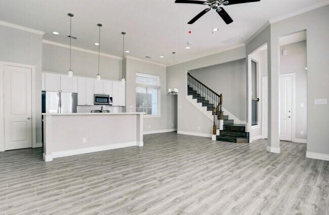 Building Photo - 8907 Spring Knoll Forest Dr