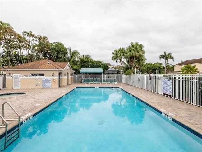 Building Photo - 206 SW 159th Way