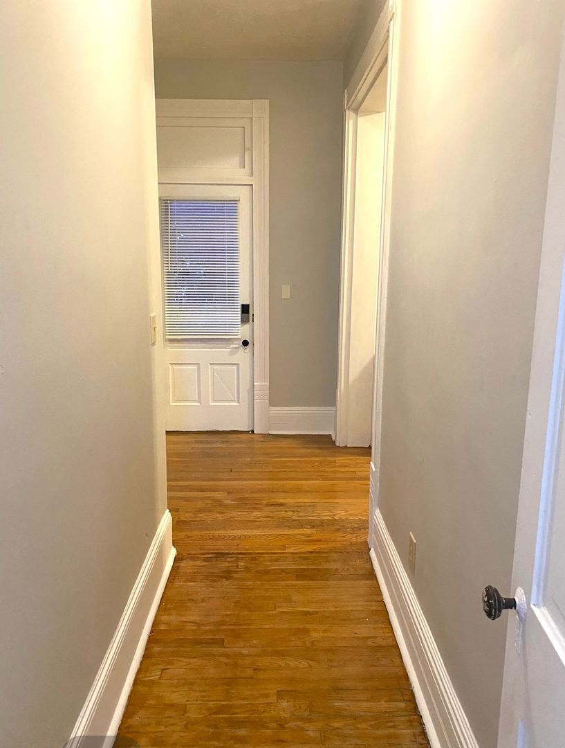 Building Photo - 718 Brown St