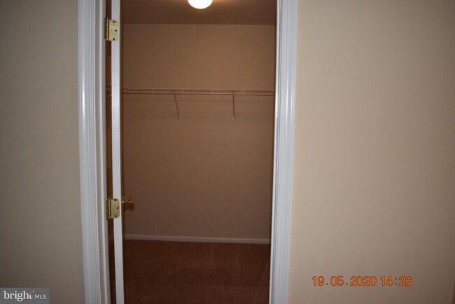 Building Photo - 16 Michael Ct