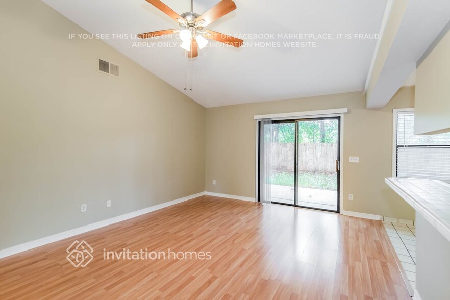 Building Photo - 11265 Irish Moss Dr