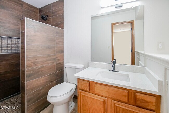 Building Photo - 929 Totonaca Ln