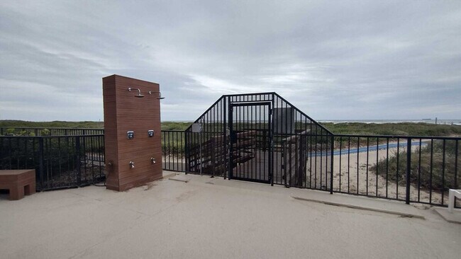 Building Photo - 3900 Gulf Blvd