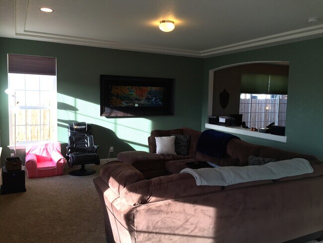 Building Photo - Parade of Homes Winner – Upgraded 4BD/3BA ...