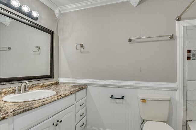 Building Photo - 238 Cavalier Dr