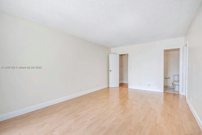 Building Photo - 801 Three Islands Boulevard