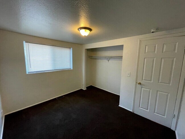 Building Photo - 8262 W 3500 S